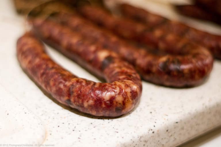 Le figatellu : saucisson typiquement corse